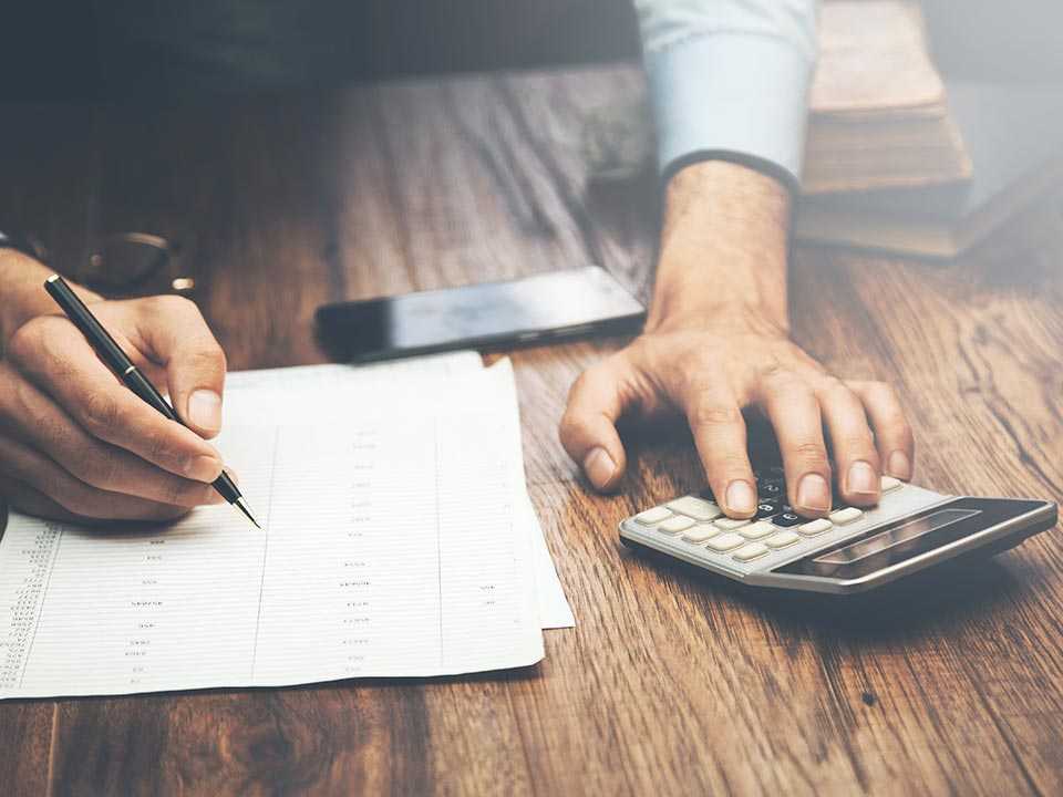 Quyết định tăng lương có thay thế phụ lục hợp đồng được không?