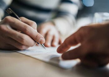 Thay đổi thành viên góp vốn công ty TNHH năm 2023