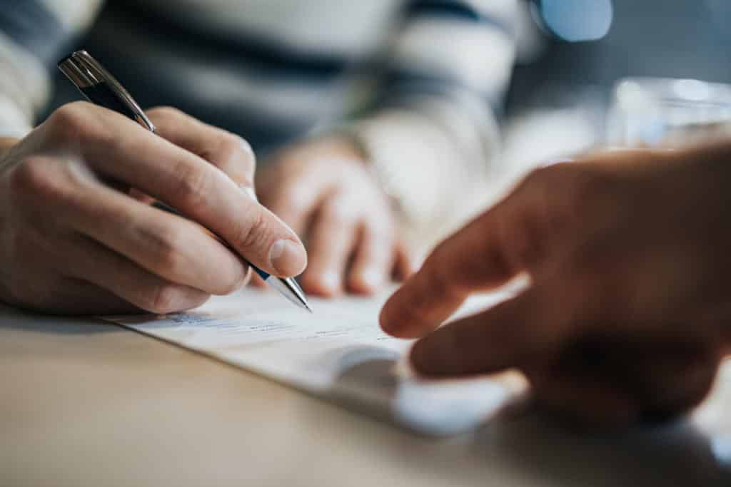 Thay đổi thành viên góp vốn công ty TNHH năm 2023