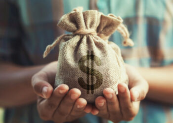 Tiền thù lao có phải nộp thuế hay không theo quy định hiện hành?