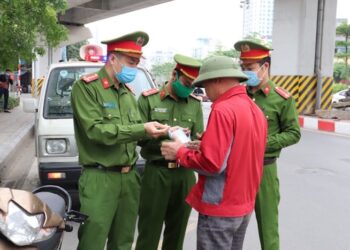 Tội chống người thi hành công vụ Điều 330 Bộ luật Hình sự 2015