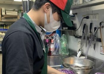 Chưa đủ 18 tuổi có làm hồ sơ xin việc được không?