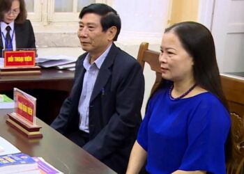 Hòa giải tranh chấp đất đai tại tòa án như thế nào?