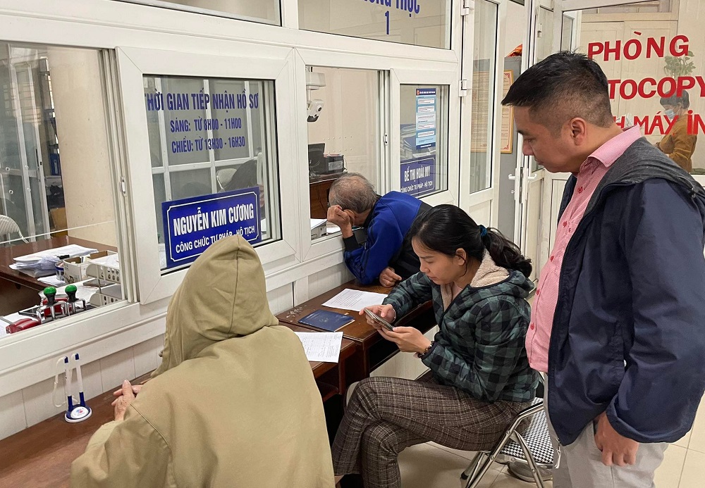 Mẫu văn bản xác nhận con chung của vợ chồng mới năm 2023