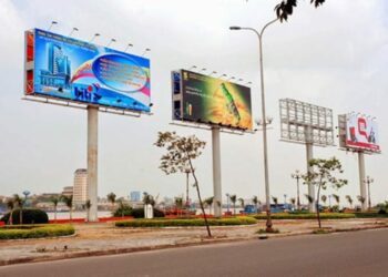 Năm 2023 khi treo biển hiệu có phải xin phép không?