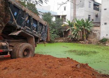 Năm 2023 khi xây nhà trên đất ao có bị phạt không?