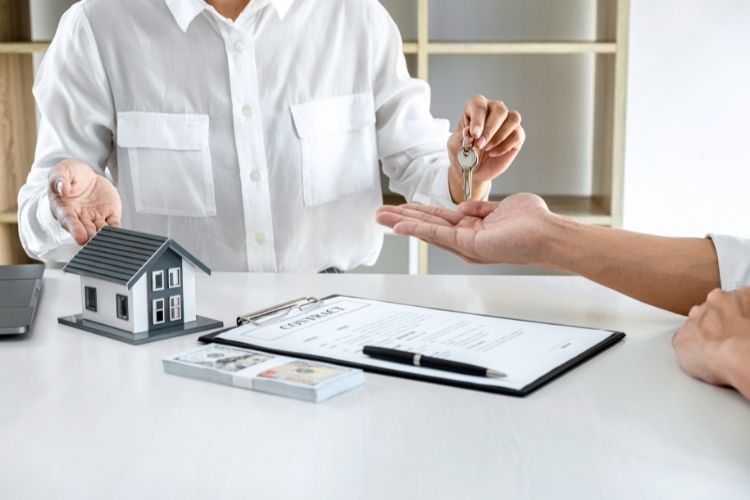 Quy định pháp luật về hợp đồng gửi giữ tài sản năm 2023