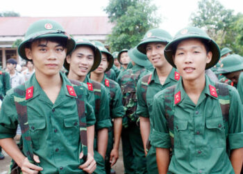 Cận 3 độ có phải đi nghĩa vụ 2023 hay không?