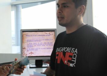 Giấy tờ xác định quốc tịch nước ngoài tại Việt Nam