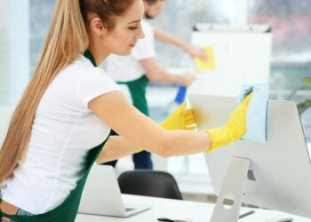 Mẫu hợp đồng giúp việc gia đình mới năm 2023