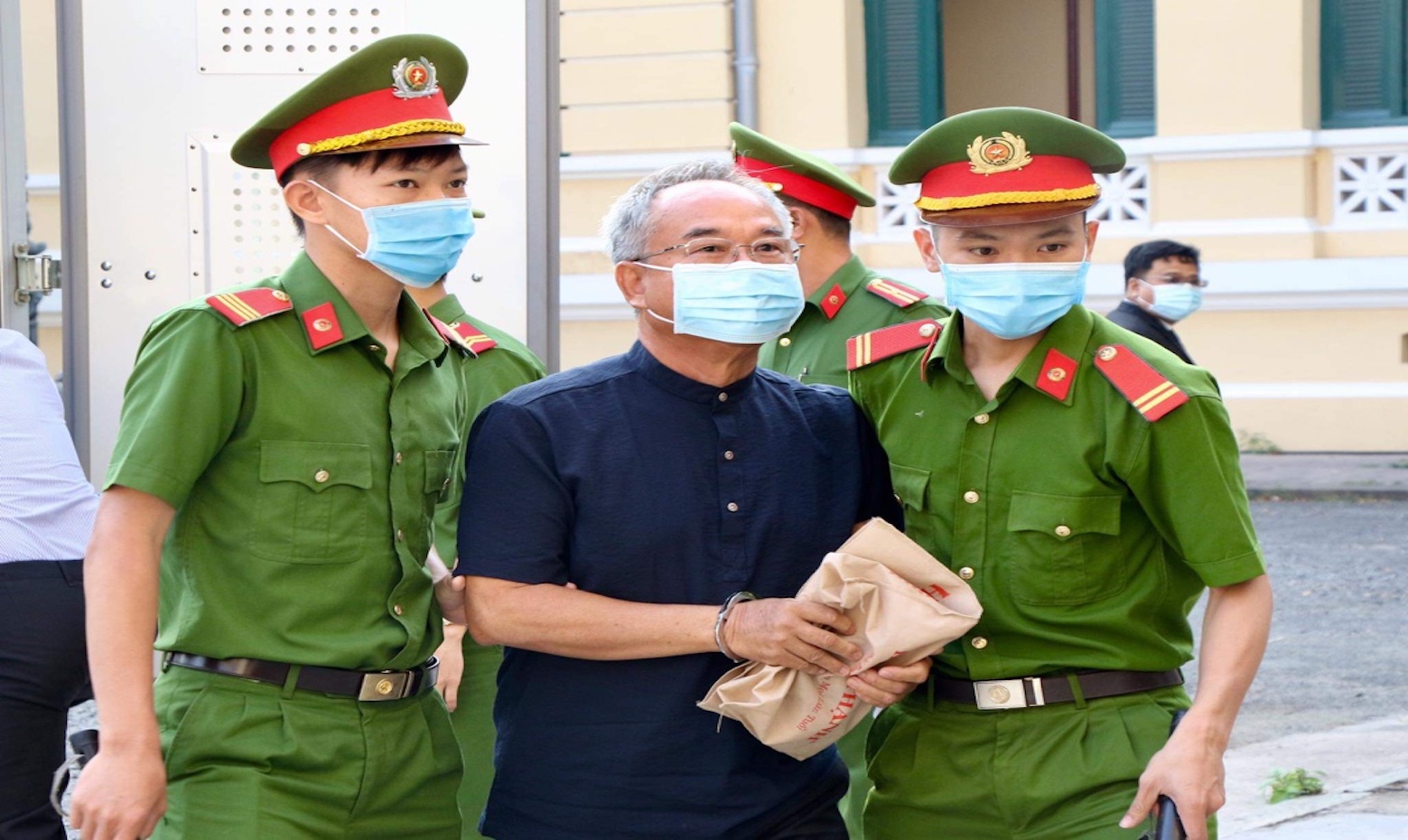 Quy định xử phạt trục xuất người nước ngoài vi phạm hành chính như thế nào?