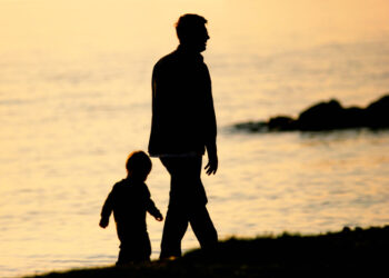 Quyền lợi của con ngoài giá thú