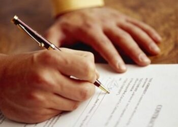 Thủ tục khởi kiện công ty không trả lương cho người lao động