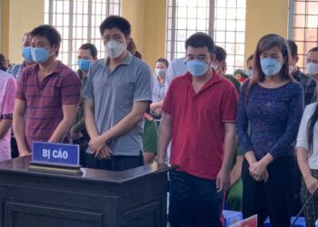 Thủ tục thi hành án phạt cấm cư trú như thế nào?