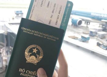 Trẻ em dưới 2 tuổi có cần làm hộ chiếu