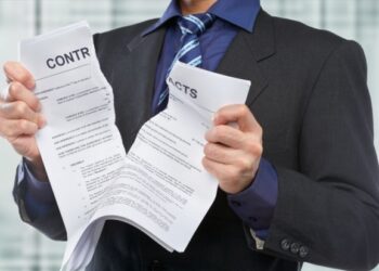 Công ty cho nghỉ việc không báo trước có đúng pháp luật không?