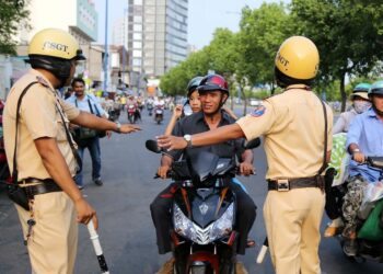 Mức phạt xe máy chạy quá tốc độ năm 2023