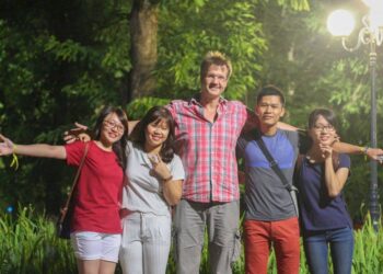 Quy định quản lý người nước ngoài tại Việt Nam như thế nào?