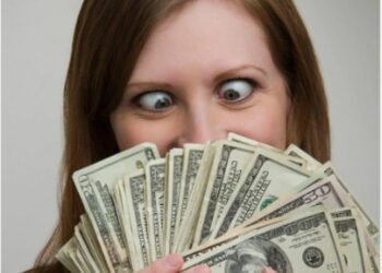 Các khoản khấu trừ lương của người lao động