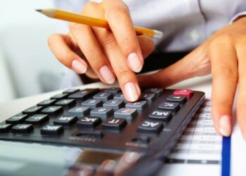 Đi làm ngày lễ tính lương như thế nào?