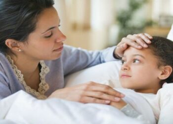 Giấy chứng nhận nghỉ việc hưởng BHXH con ốm là gì?