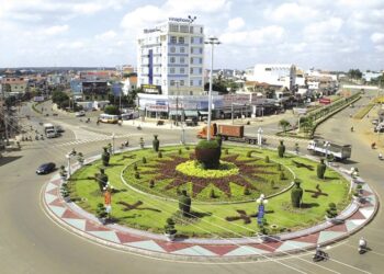 Quy tắc nhường đường khi tham gia giao thông như thế nào?