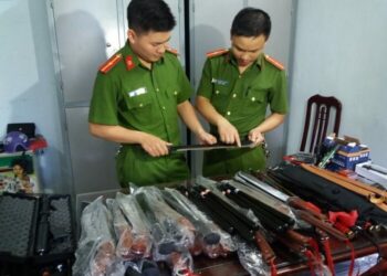 Thẩm quyền ra quyết định tạm giữ tang vật thuộc về ai?