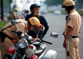 CSGT ăn hối lộ trắng trợn bị xử lý như thế nào