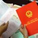 Bán đất giờ phải có chữ ký của cả nhà hay không?