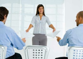 Mẫu thông báo triển khai công việc