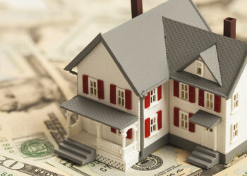 Chuyển nhượng đất cho con chưa thành niên được không?