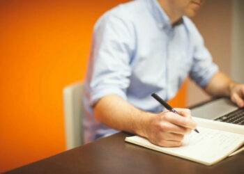 Mẫu giấy cam kết bảo lãnh nhân sự