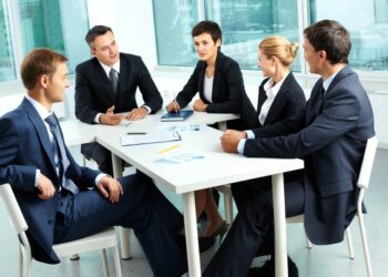 Quy định về trang phục công sở mới nhất