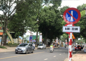 Lỗi vượt xe không đúng quy định