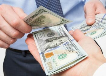 Phụ cấp Bí thư chi bộ trực thuộc huyện uỷ được quy định ra sao?