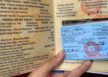 Sử dụng giấy đăng ký xe giả