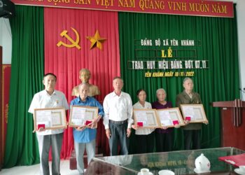 Bao nhiêu năm tuổi đảng thì có lương