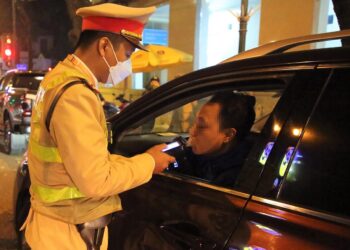 Vi phạm nồng độ cồn phạt bao nhiêu